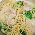 Best Chicken and Broccoli Alfredo in Manassas, VA